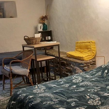 Le petit nid  Acomodação com café da manhã Sablieres Exterior foto