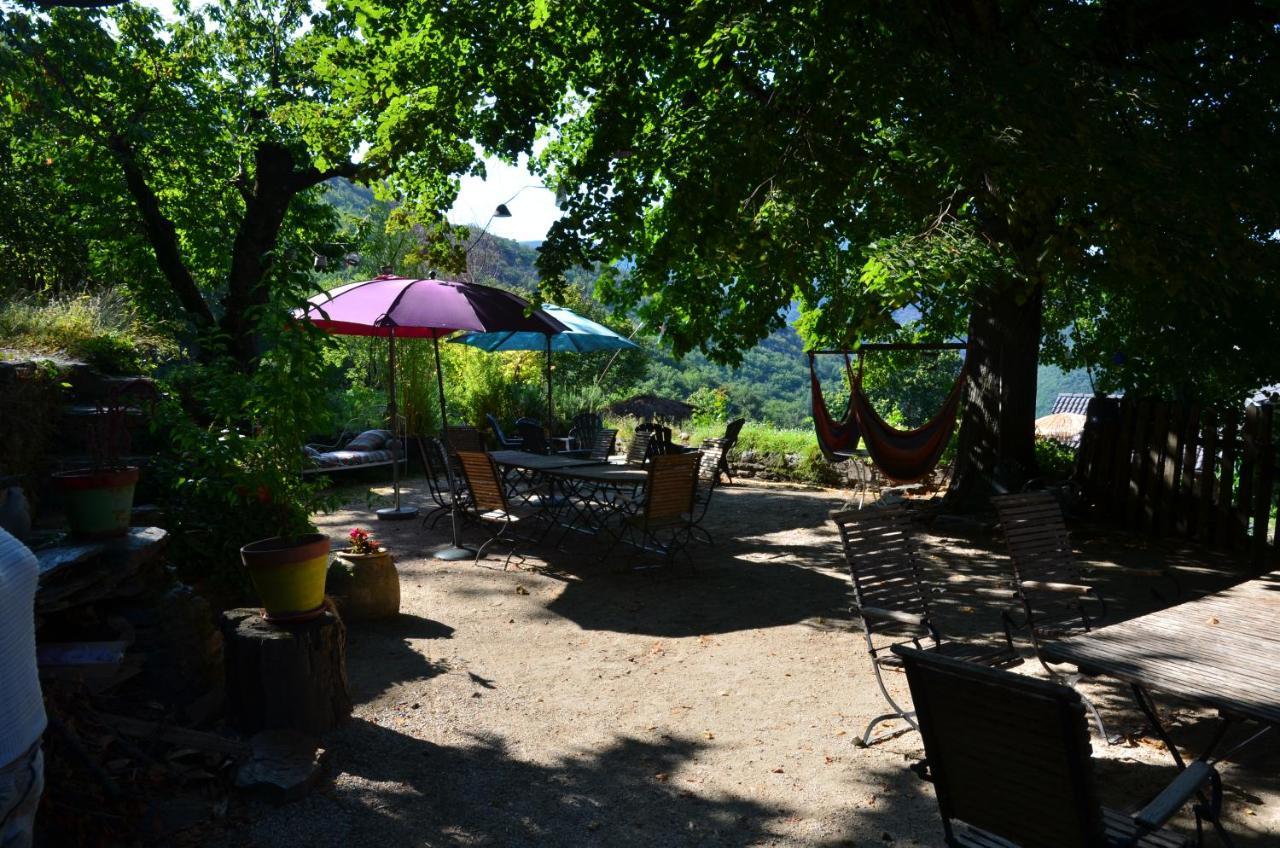 Le petit nid  Acomodação com café da manhã Sablieres Exterior foto